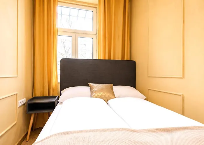 Bright 4br Getaway Near Westbahnhof Station Apartment *