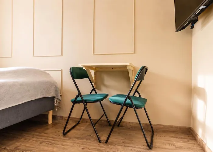 Bright 4br Getaway Near Westbahnhof Station
