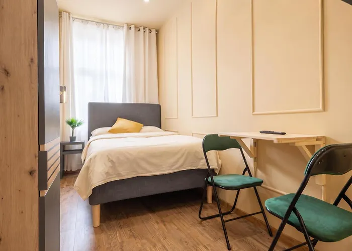 Bright 4br Getaway Near Westbahnhof Station